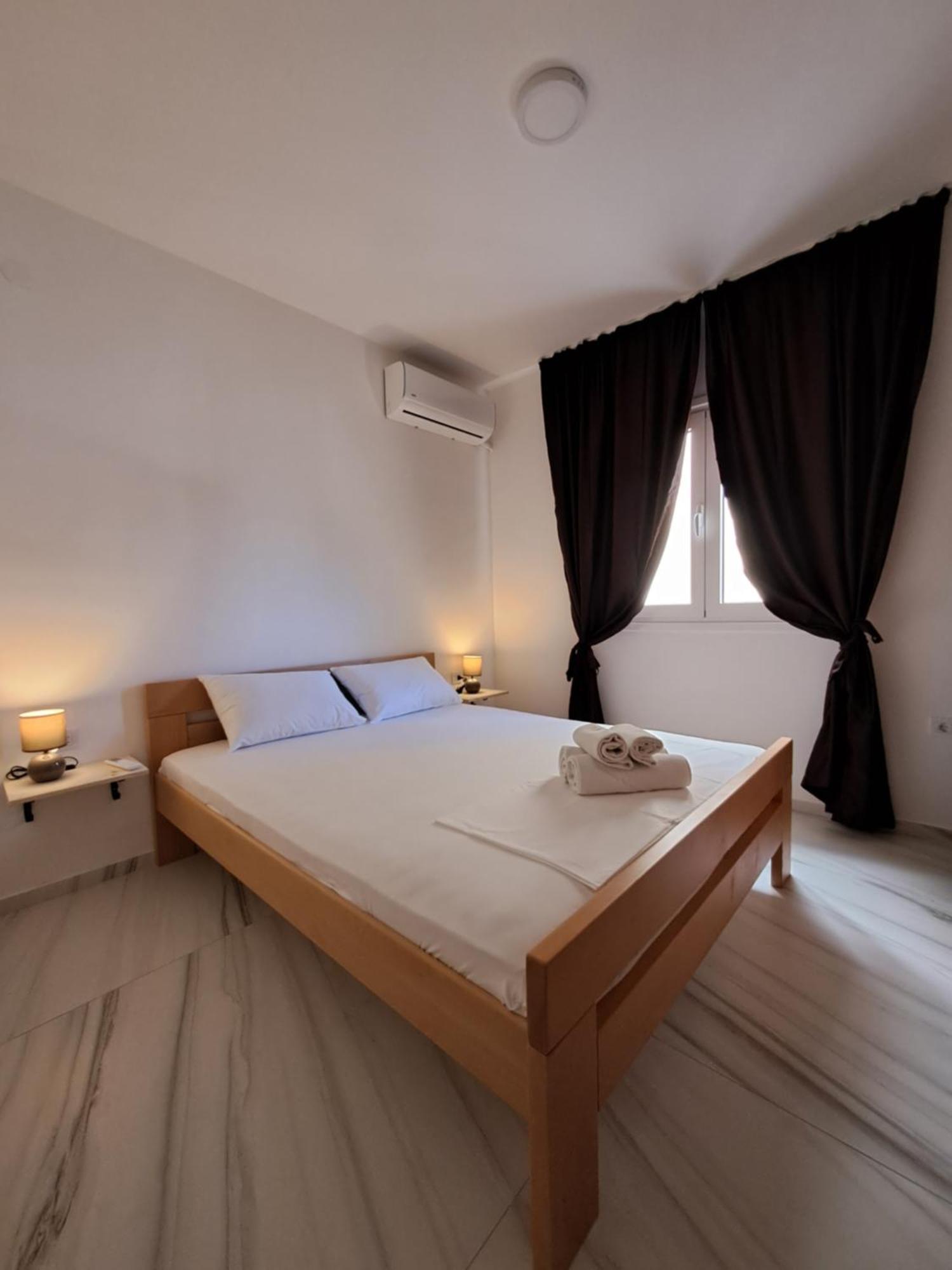 Apartments Miles Utjeha Kültér fotó